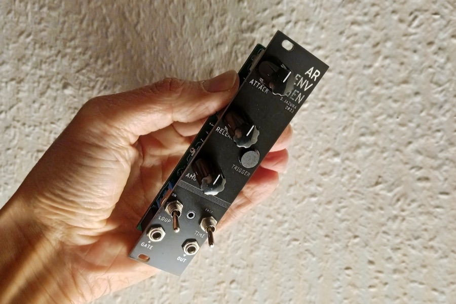 Looping A-R panel