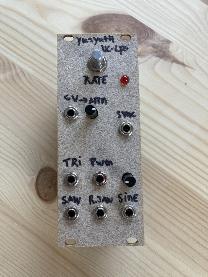 YUSynth LFO module